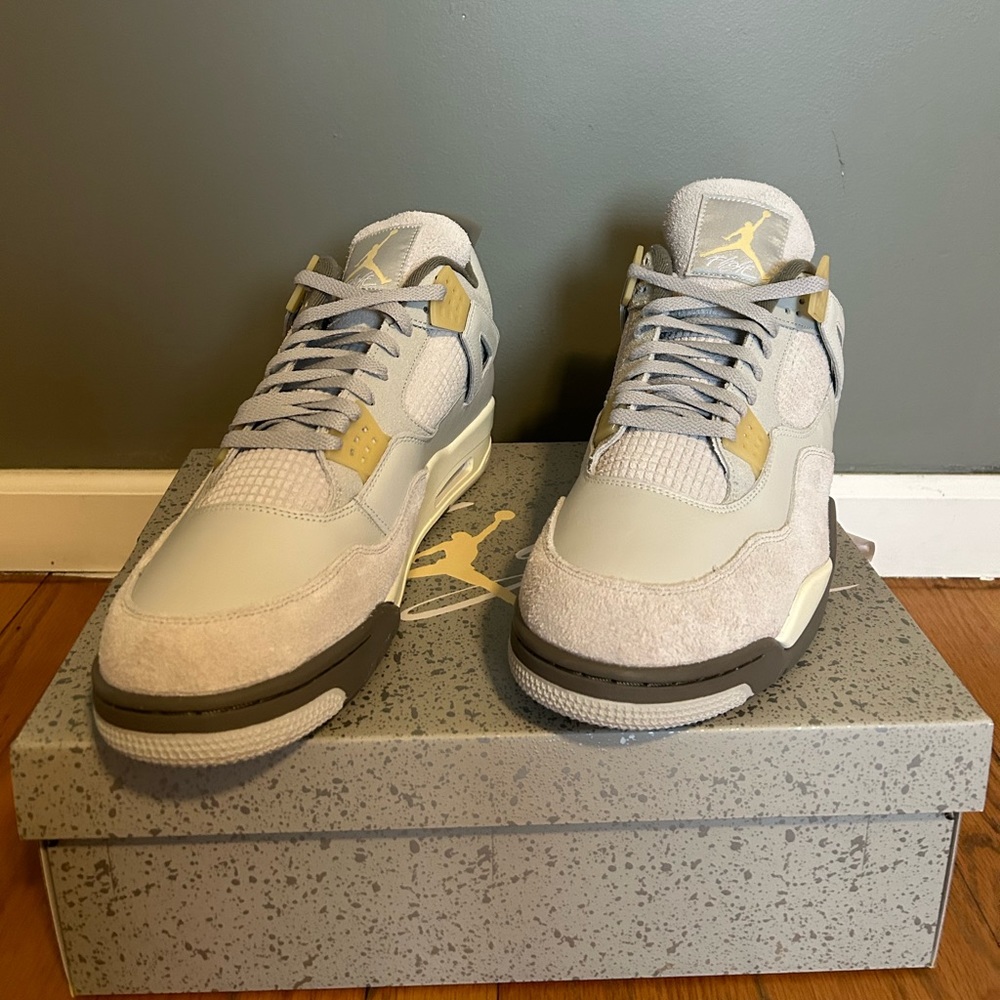 2023 retro 4 crafts size 16!